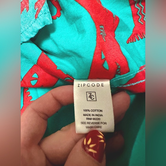 Zip Code 92 Shark Graphic Button Down Shirt size S - Picture 6 of 7